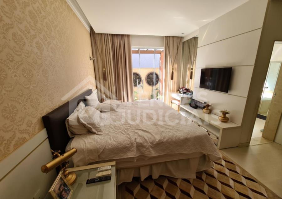 GOIANIA Casa Residencial com 360,85m² | Alto Padrão, localizado em Goiânia - GO