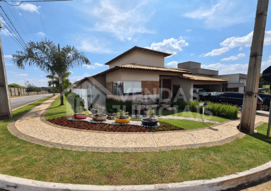 GOIANIA Casa Residencial com 360,85m² | Alto Padrão, localizado em Goiânia - GO