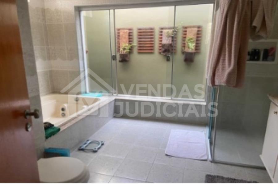 leilão condomínio colonial vale do sol tremembé Casa com 479,48m² no Condomínio Colonial Vale do Sol, localizado em Tremembé - SP, bairro Caminho Novo